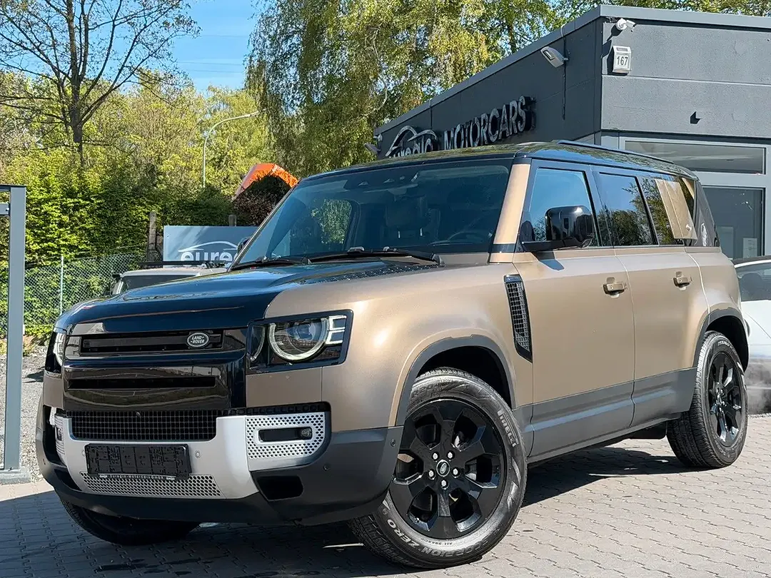 Land Rover Defender AUT 110 HSE