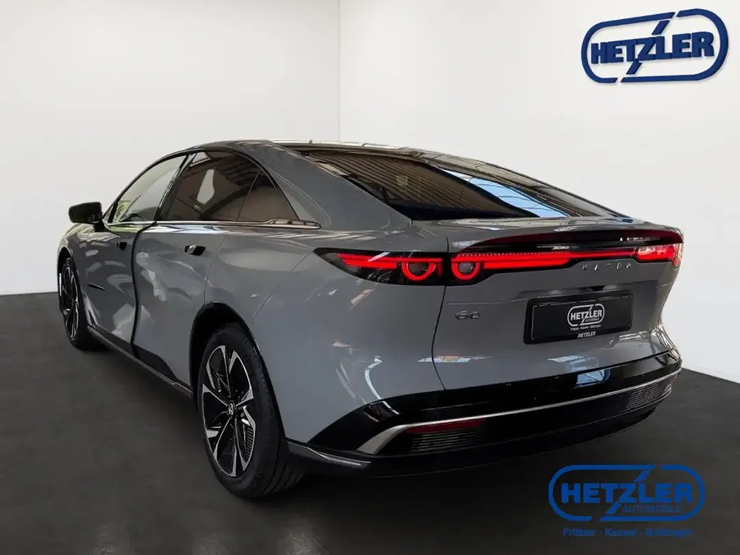 Mazda 6 - Thumbnail 4