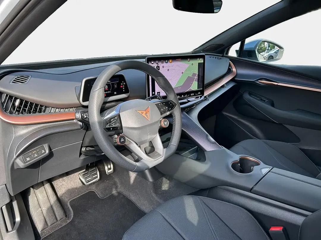 CUPRA Tavascan - Thumbnail 10