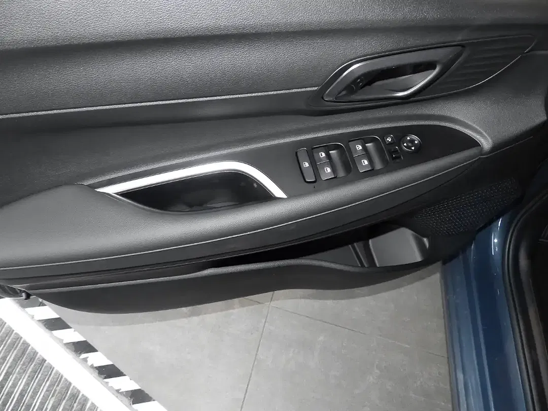 Hyundai i20 - Thumbnail 15