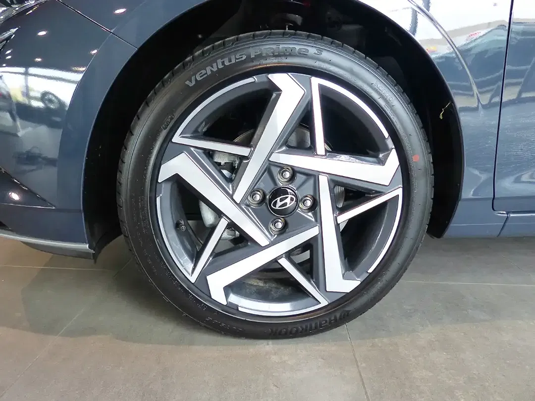 Hyundai i20 - Thumbnail 3