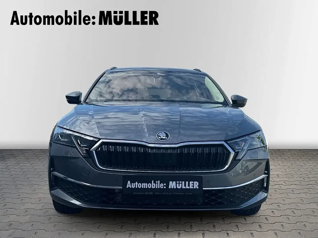 Skoda Octavia - Thumbnail 3