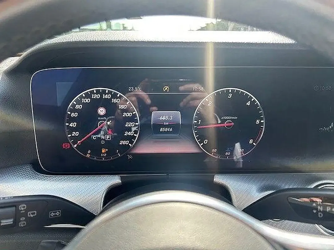 Mercedes-Benz E 200 - Thumbnail 8