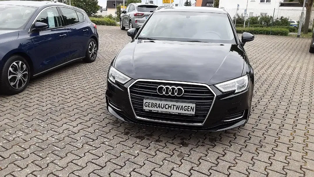 Audi A3 - Thumbnail 2
