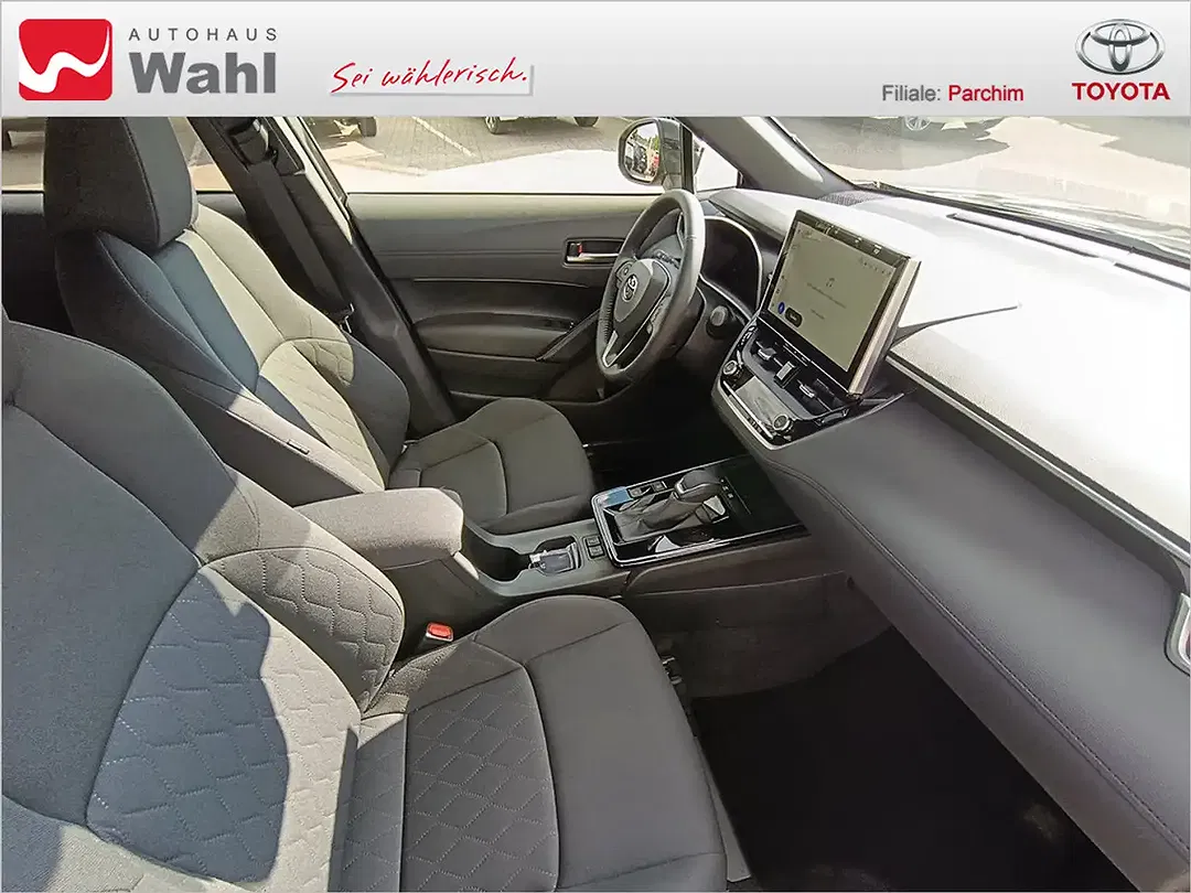 Toyota Corolla Cross - Thumbnail 7