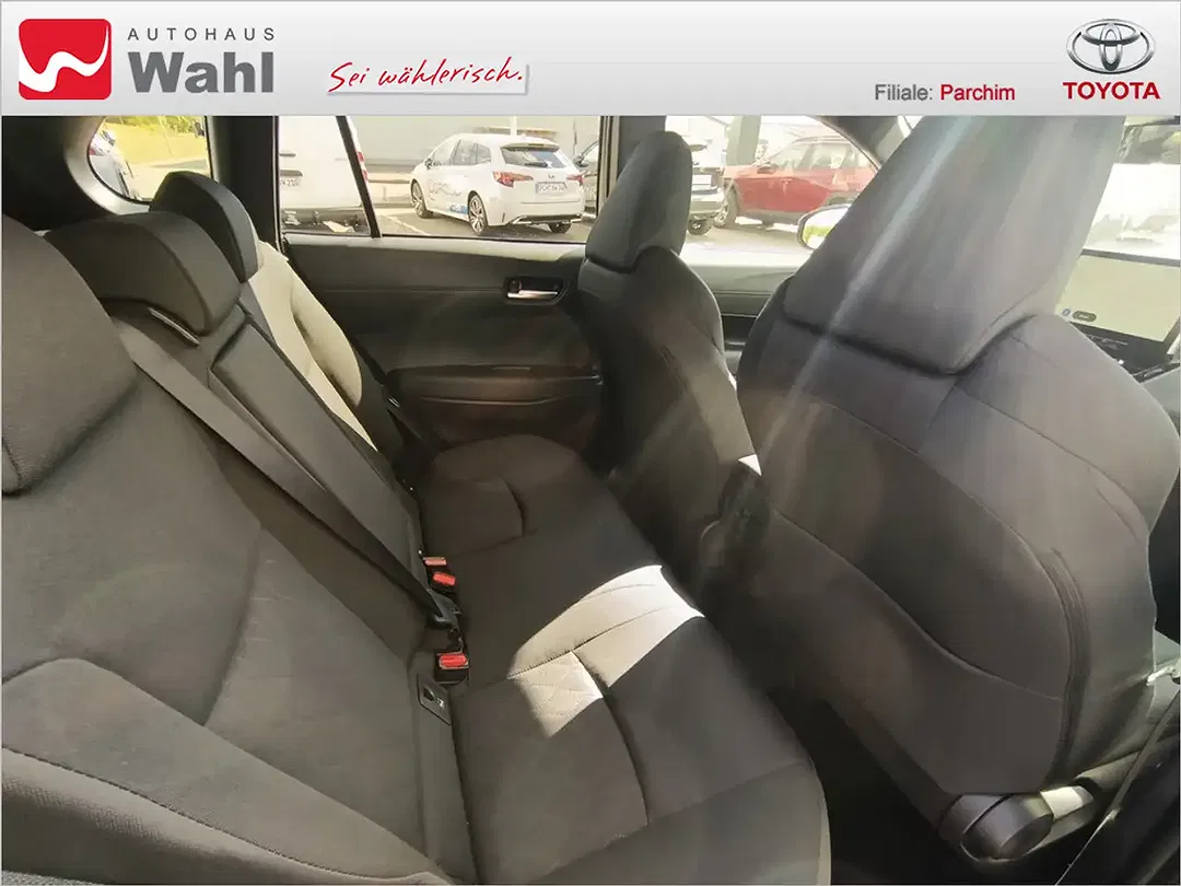 Toyota Corolla Cross - Thumbnail 8