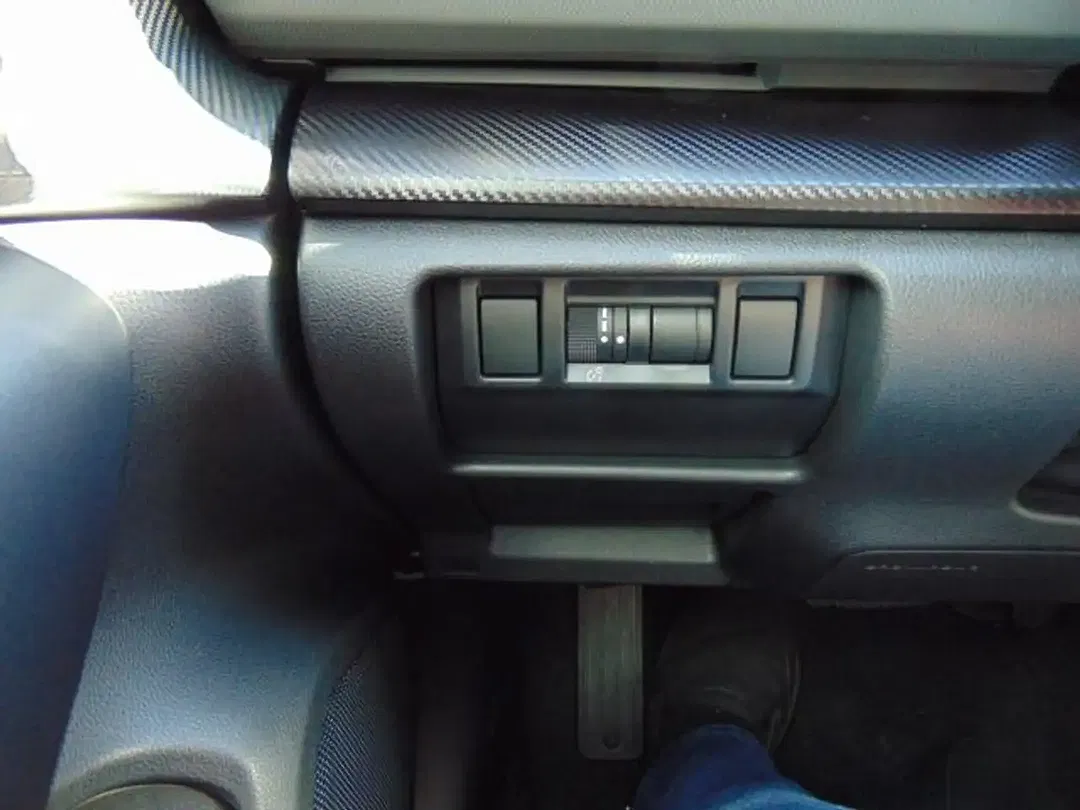 Subaru Crosstrek - Thumbnail 10