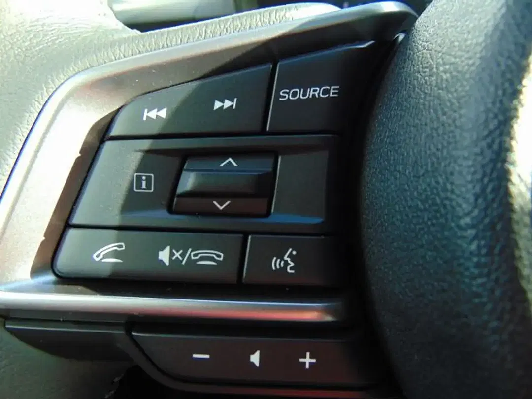 Subaru Crosstrek - Thumbnail 13