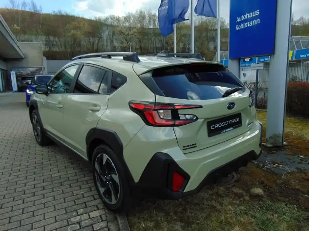 Subaru Crosstrek - Thumbnail 2