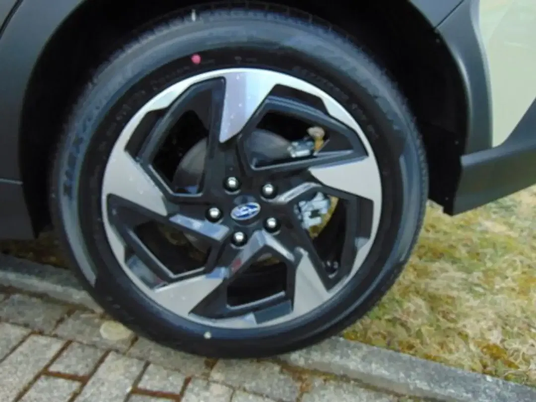 Subaru Crosstrek - Thumbnail 6