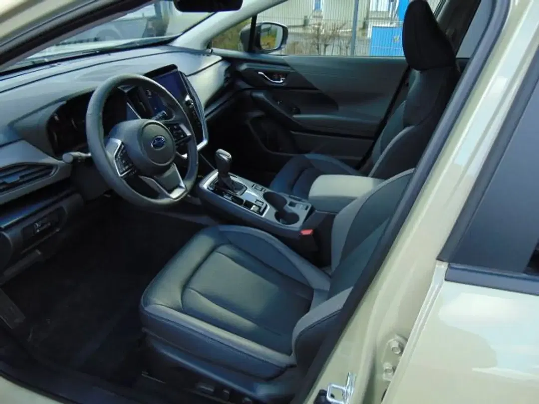 Subaru Crosstrek - Thumbnail 7
