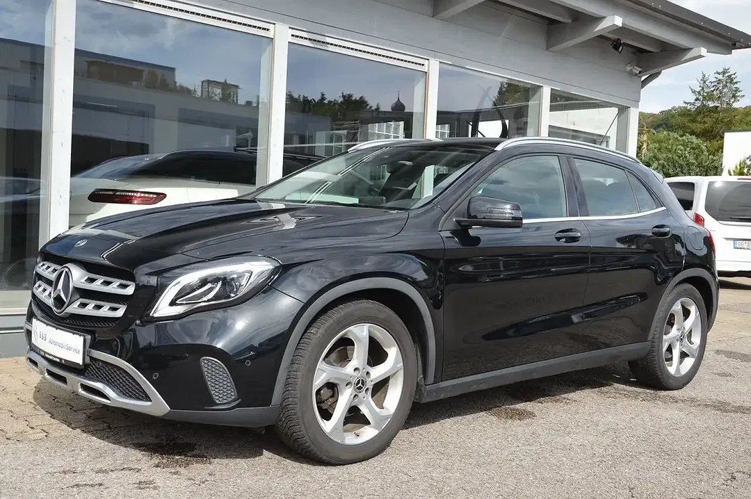 Mercedes-Benz GLA 180