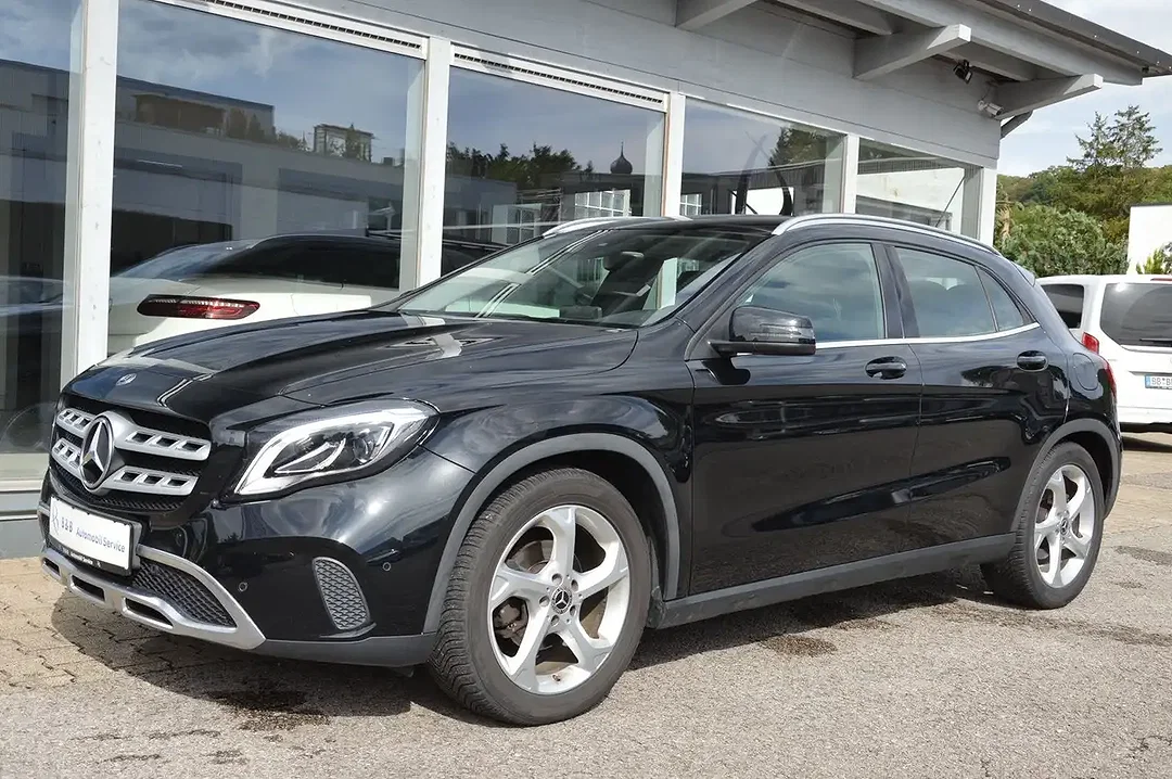 Mercedes-Benz GLA 180 - Afbeelding 1