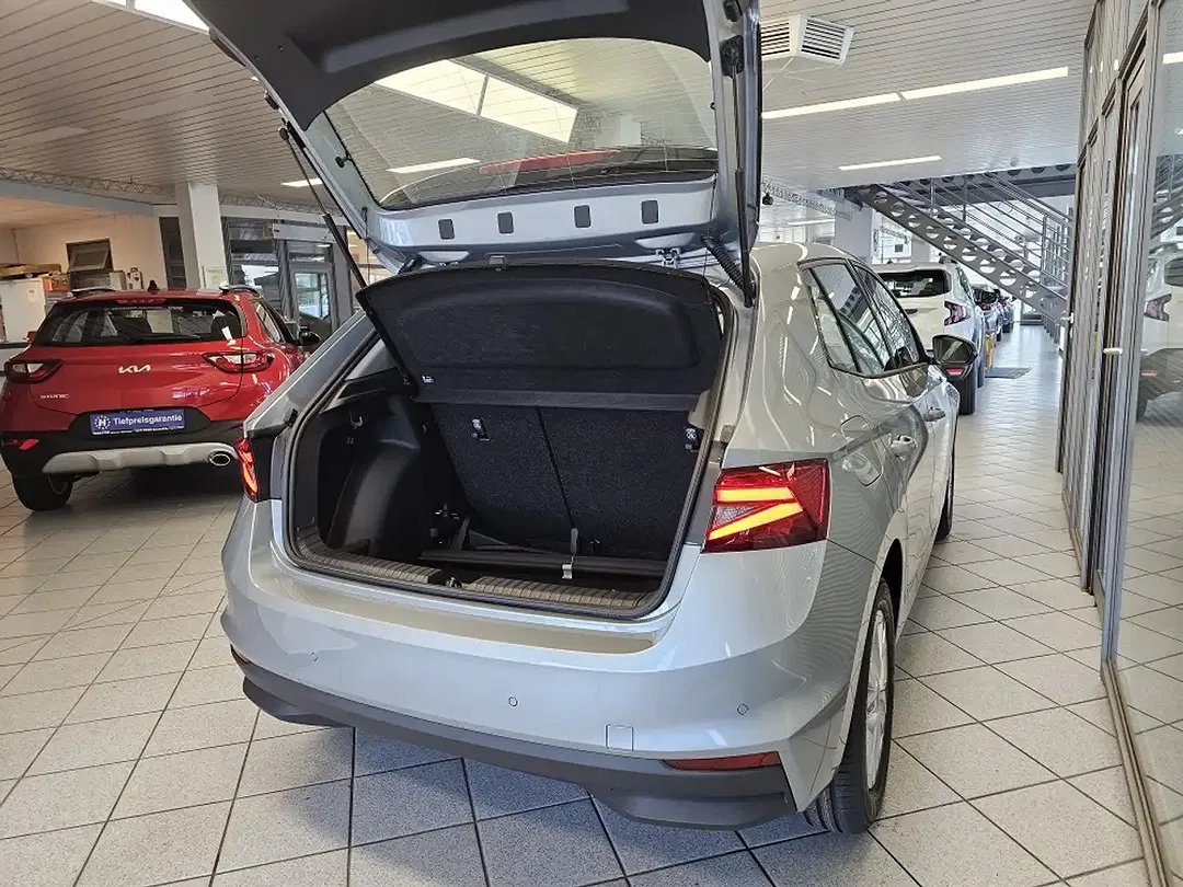 Skoda Fabia - Thumbnail 3