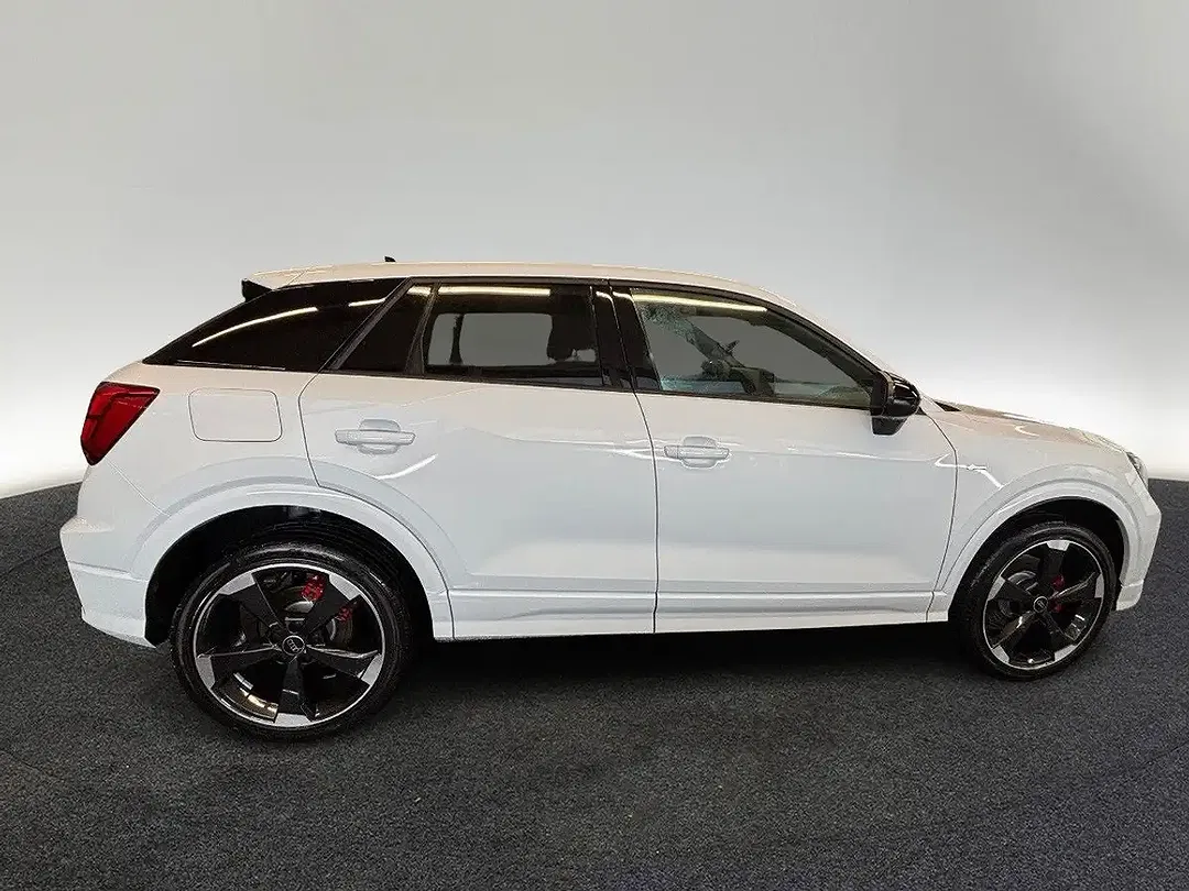 Audi Q2 - Thumbnail 6