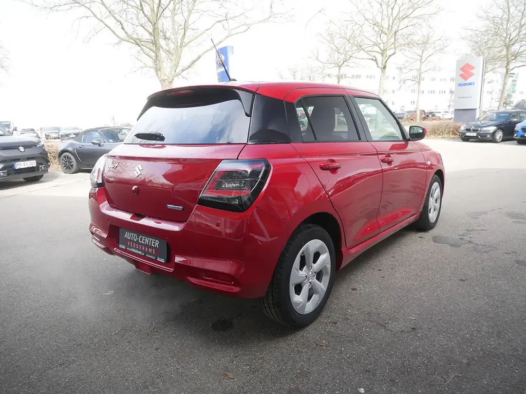Suzuki Swift - Thumbnail 5