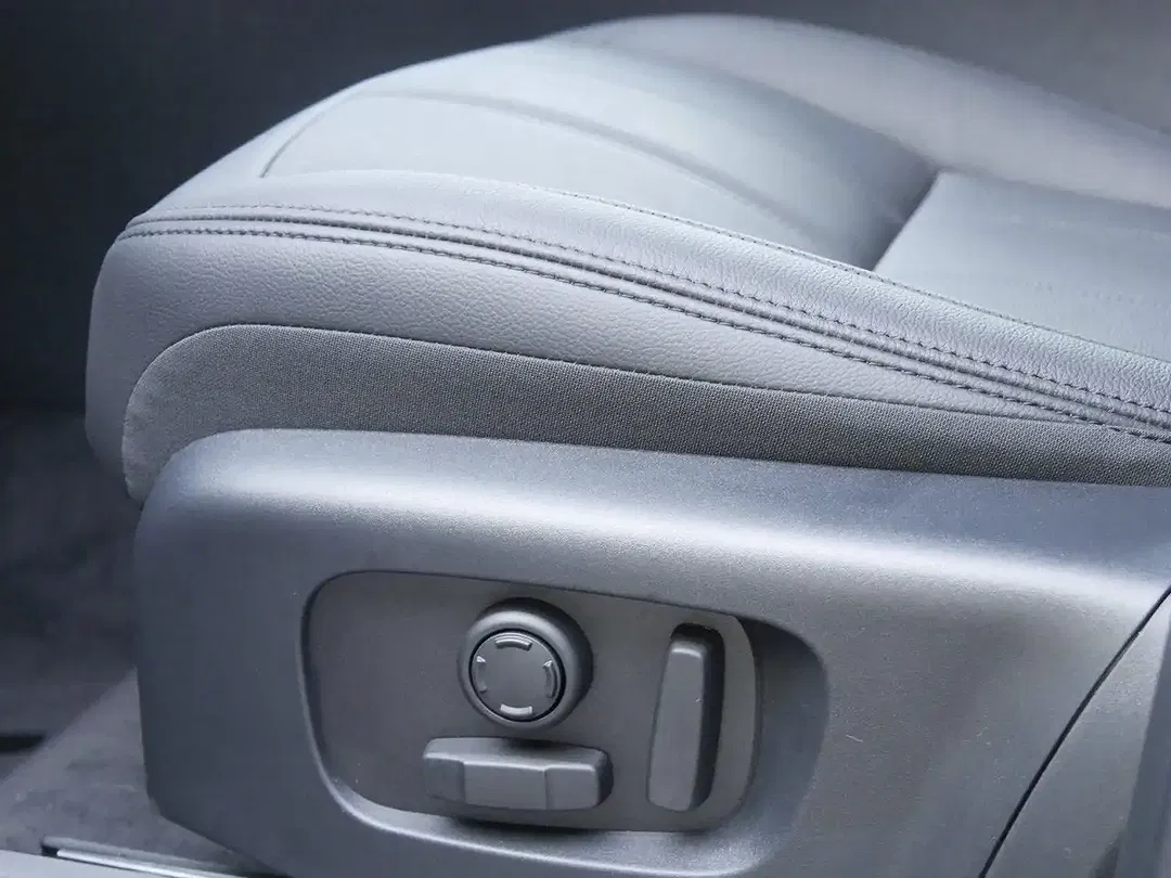 Land Rover Range Rover Evoque - Thumbnail 14