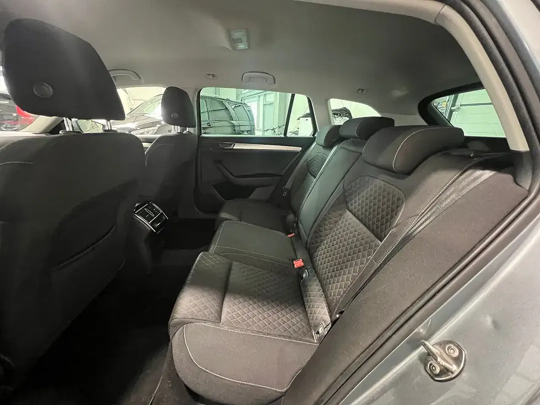 Skoda Superb - Thumbnail 14