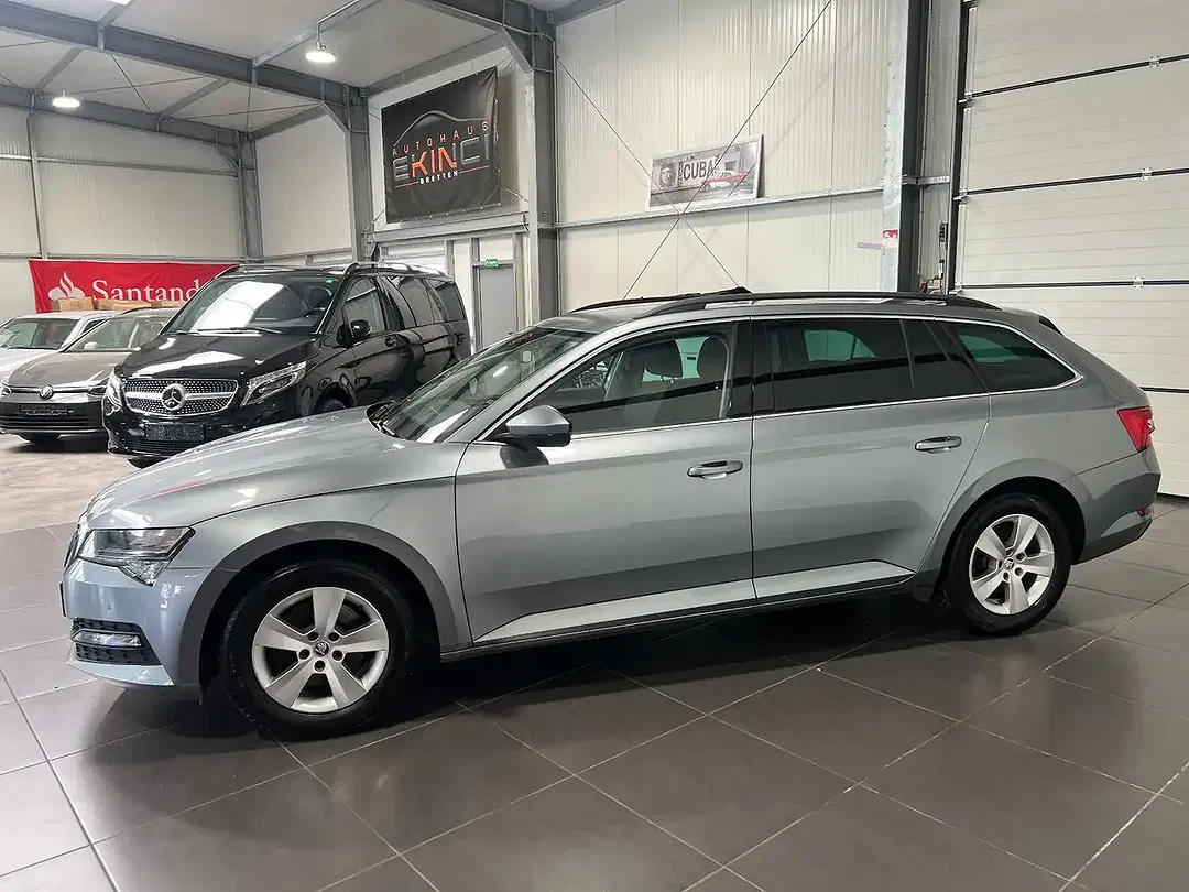 Skoda Superb - Thumbnail 2
