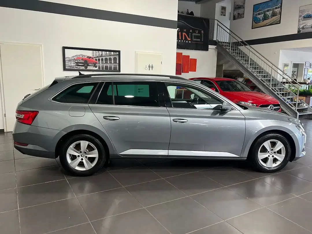 Skoda Superb - Thumbnail 7