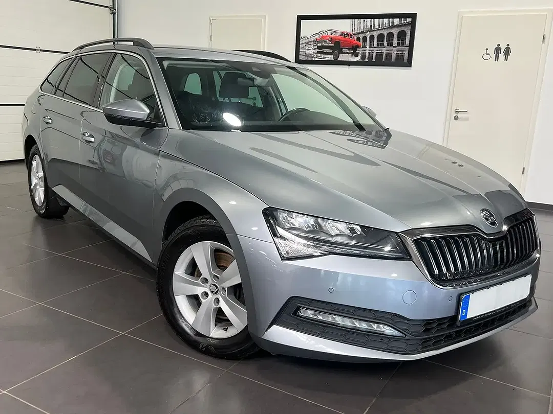 Skoda Superb - Thumbnail 8
