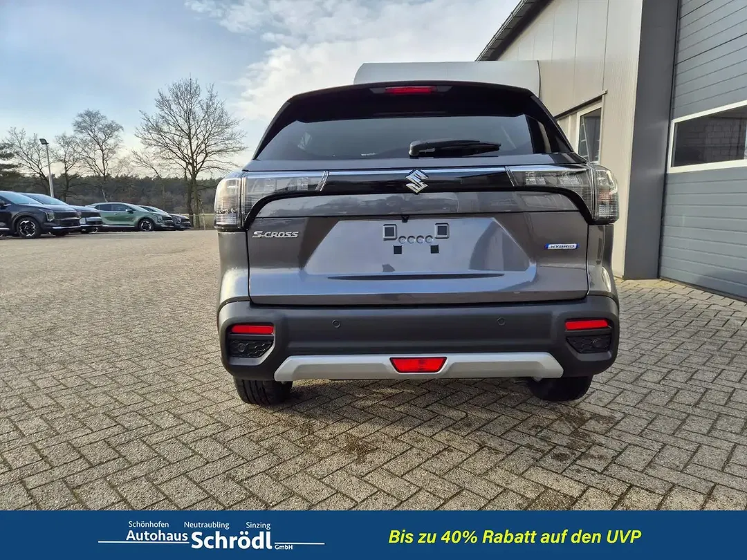 Suzuki S-Cross - Thumbnail 4