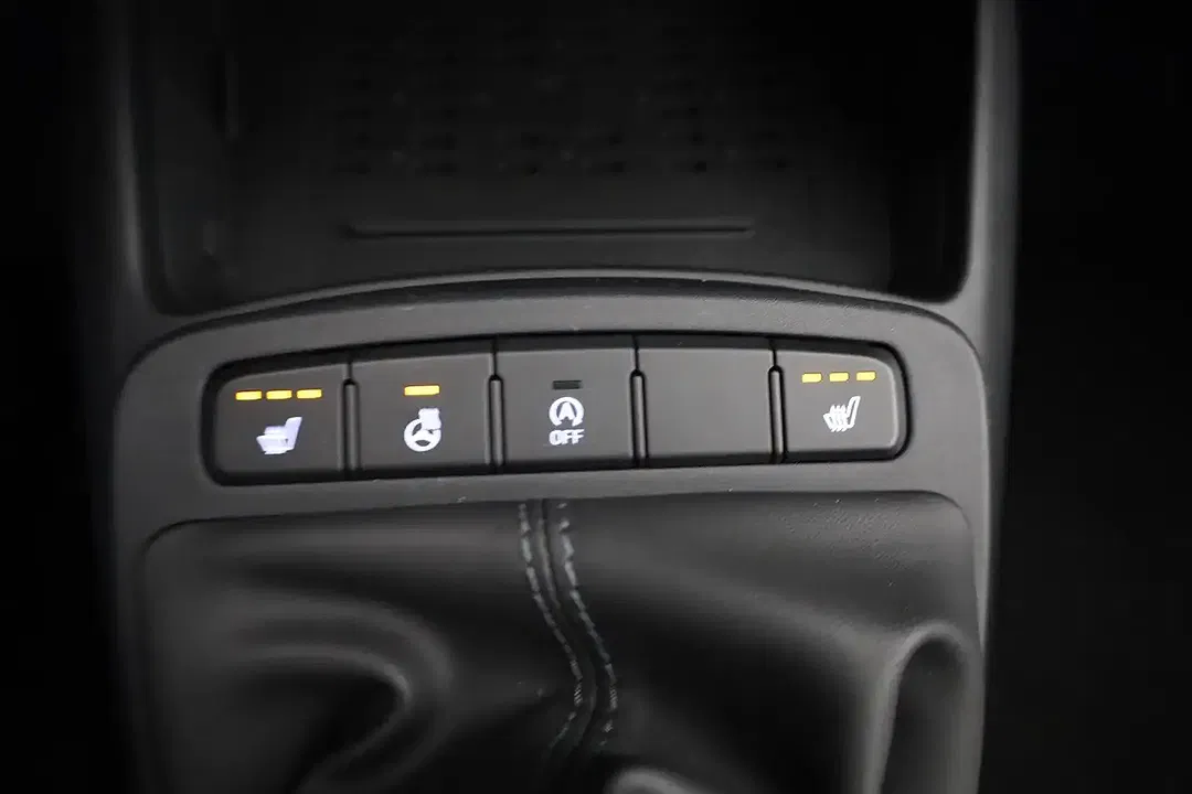 Hyundai i10 - Thumbnail 13