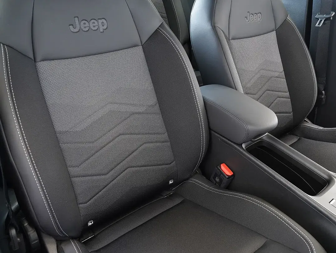 Jeep Avenger - Thumbnail 10