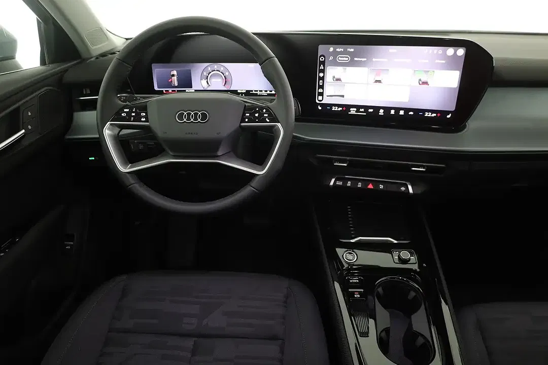Audi Q3 - Thumbnail 9