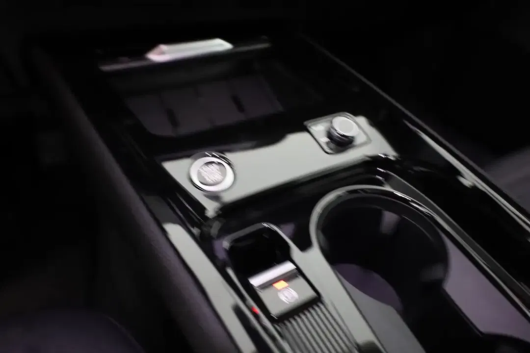 Audi Q3 - Thumbnail 13