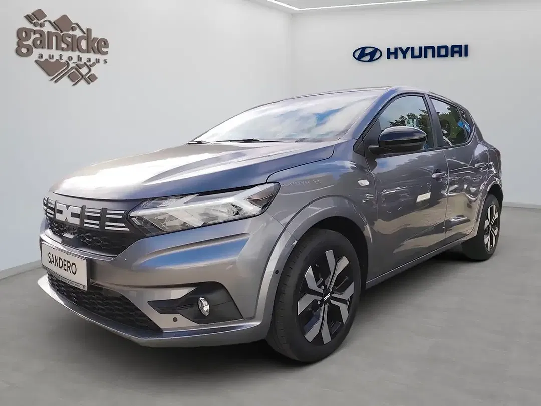 Dacia Sandero - Thumbnail 1