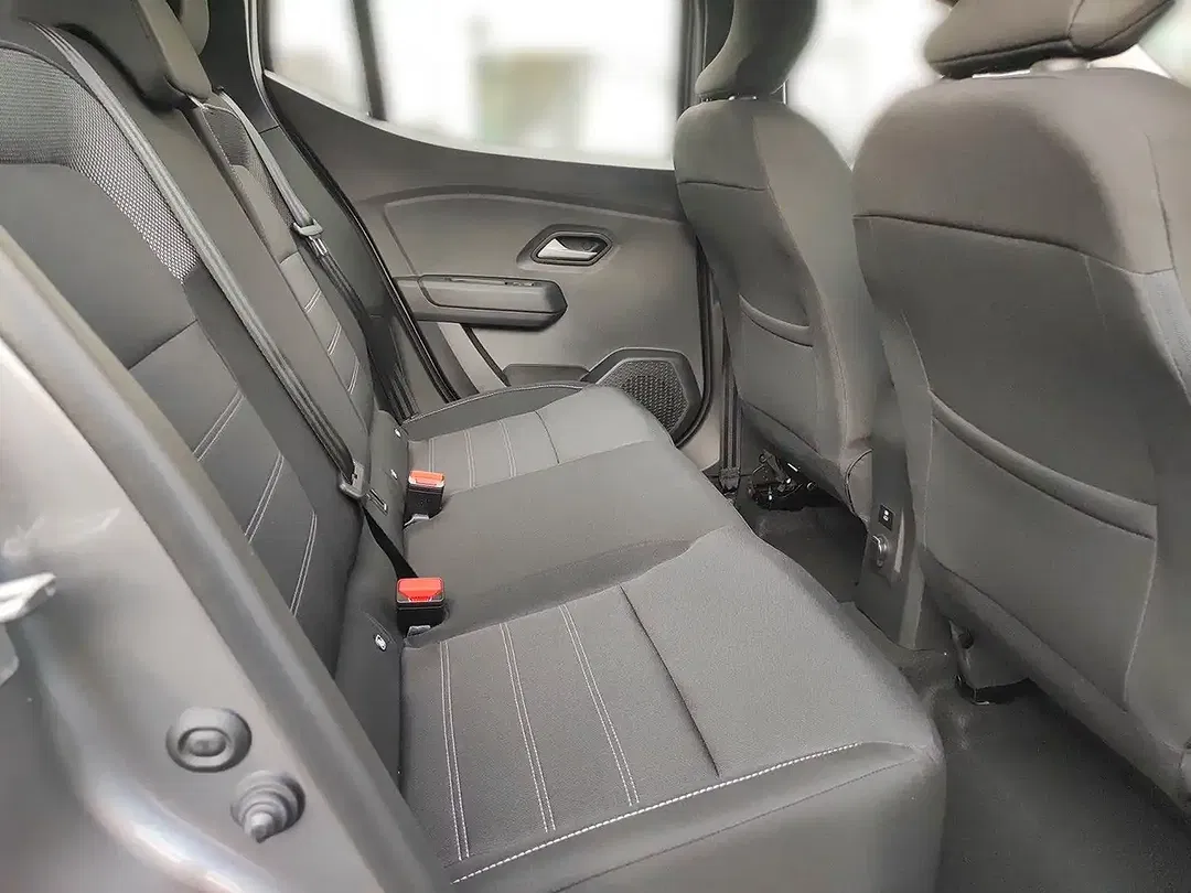 Dacia Sandero - Thumbnail 13