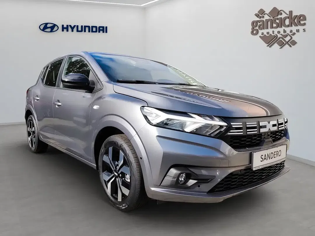 Dacia Sandero - Thumbnail 2
