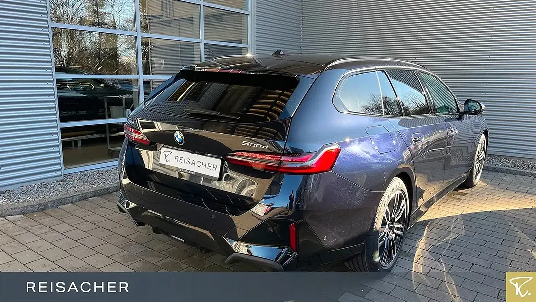BMW 520 - Thumbnail 2