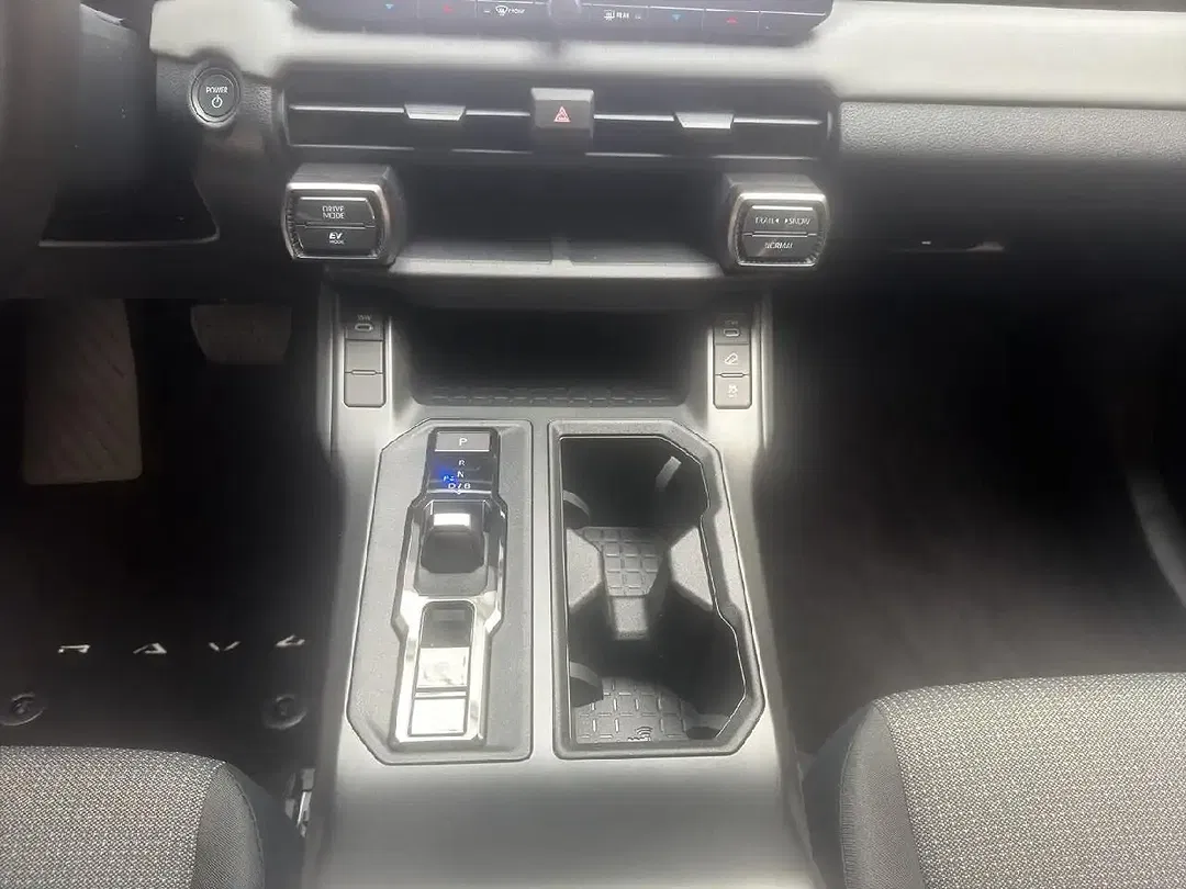 Toyota RAV 4 - Thumbnail 11