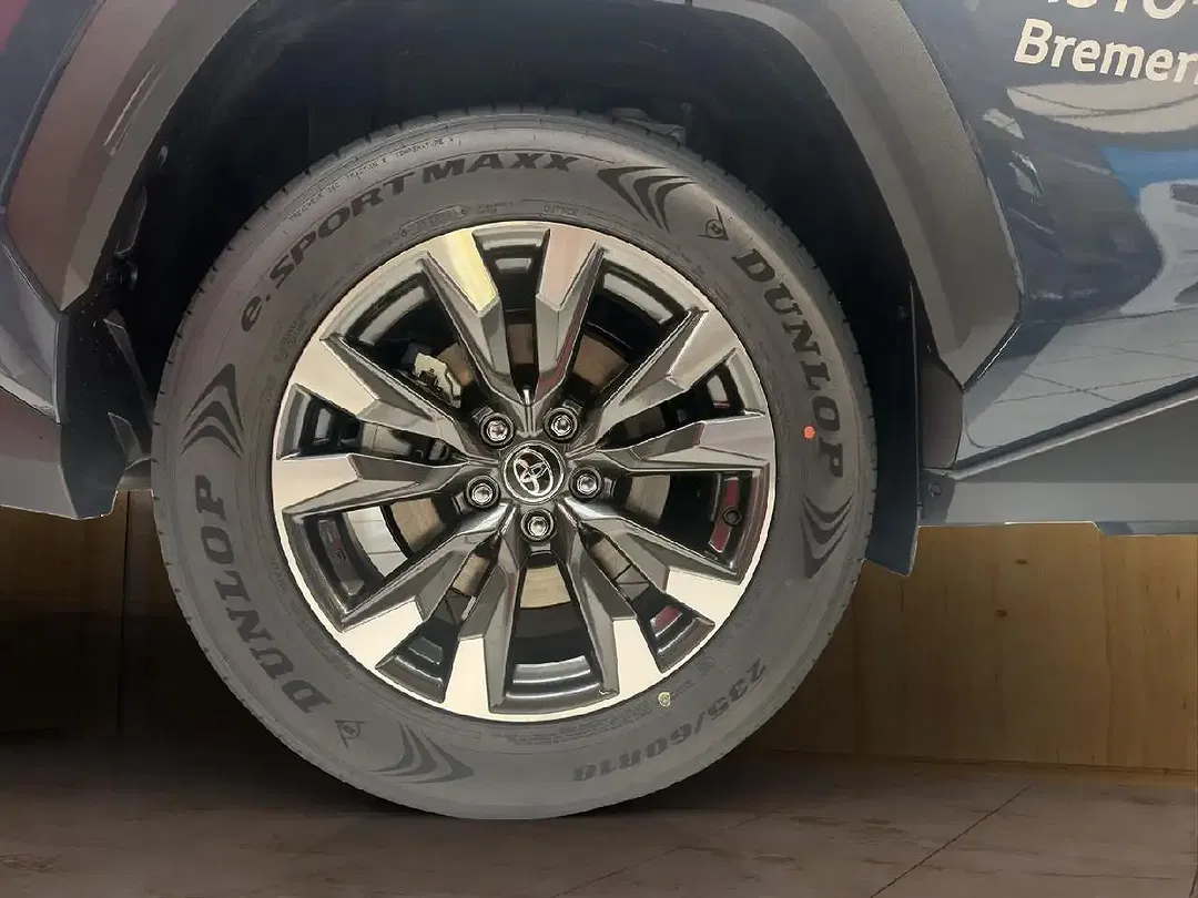 Toyota RAV 4 - Thumbnail 12