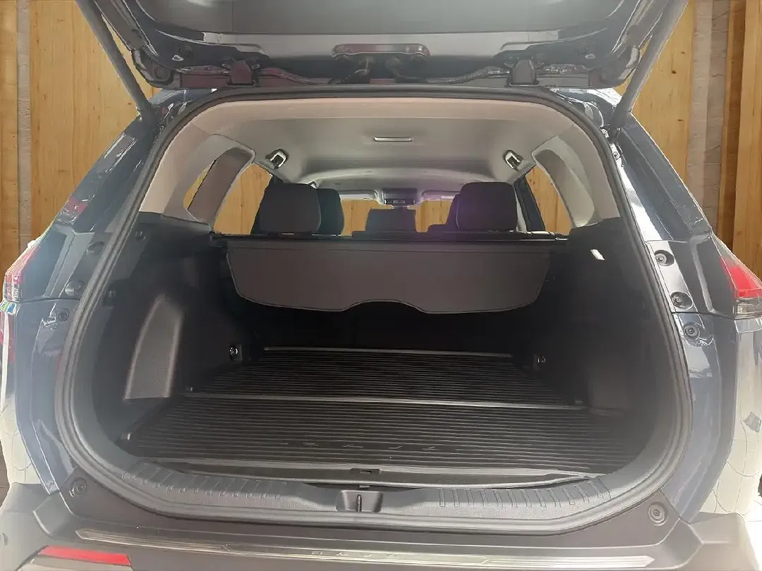 Toyota RAV 4 - Thumbnail 5