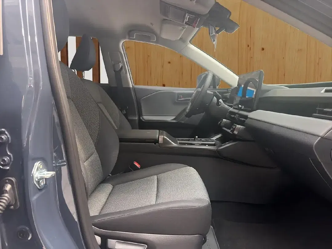 Toyota RAV 4 - Thumbnail 7