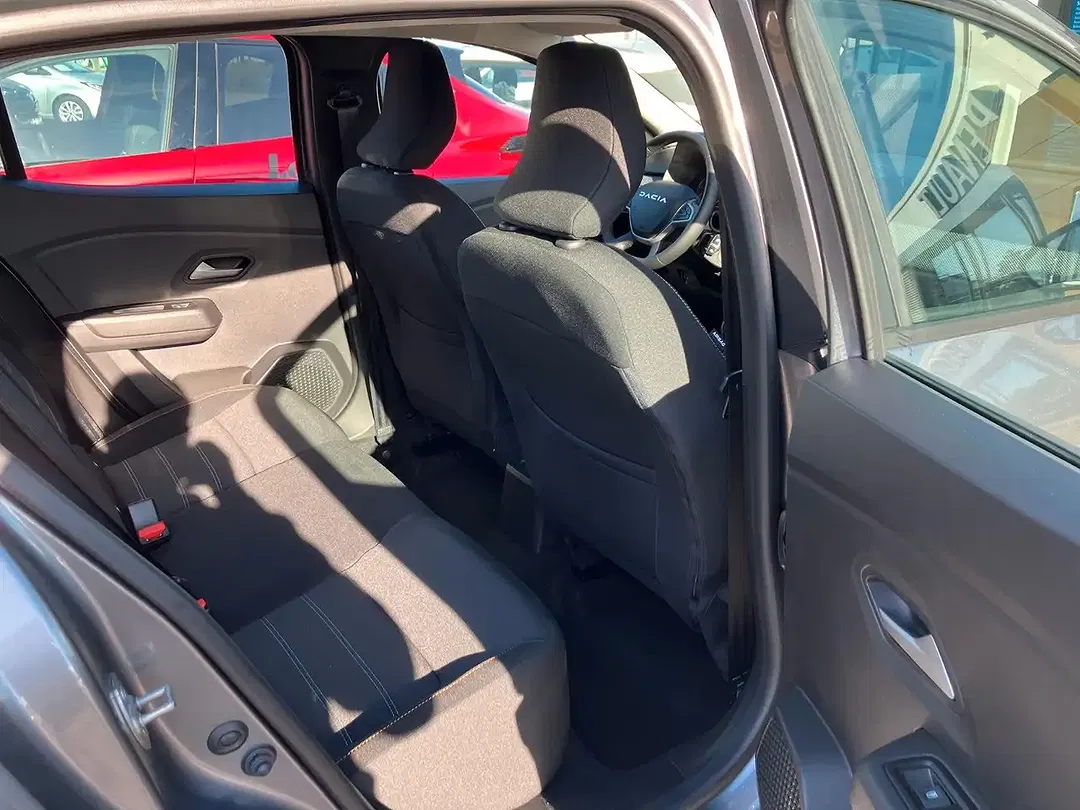 Dacia Sandero - Thumbnail 10