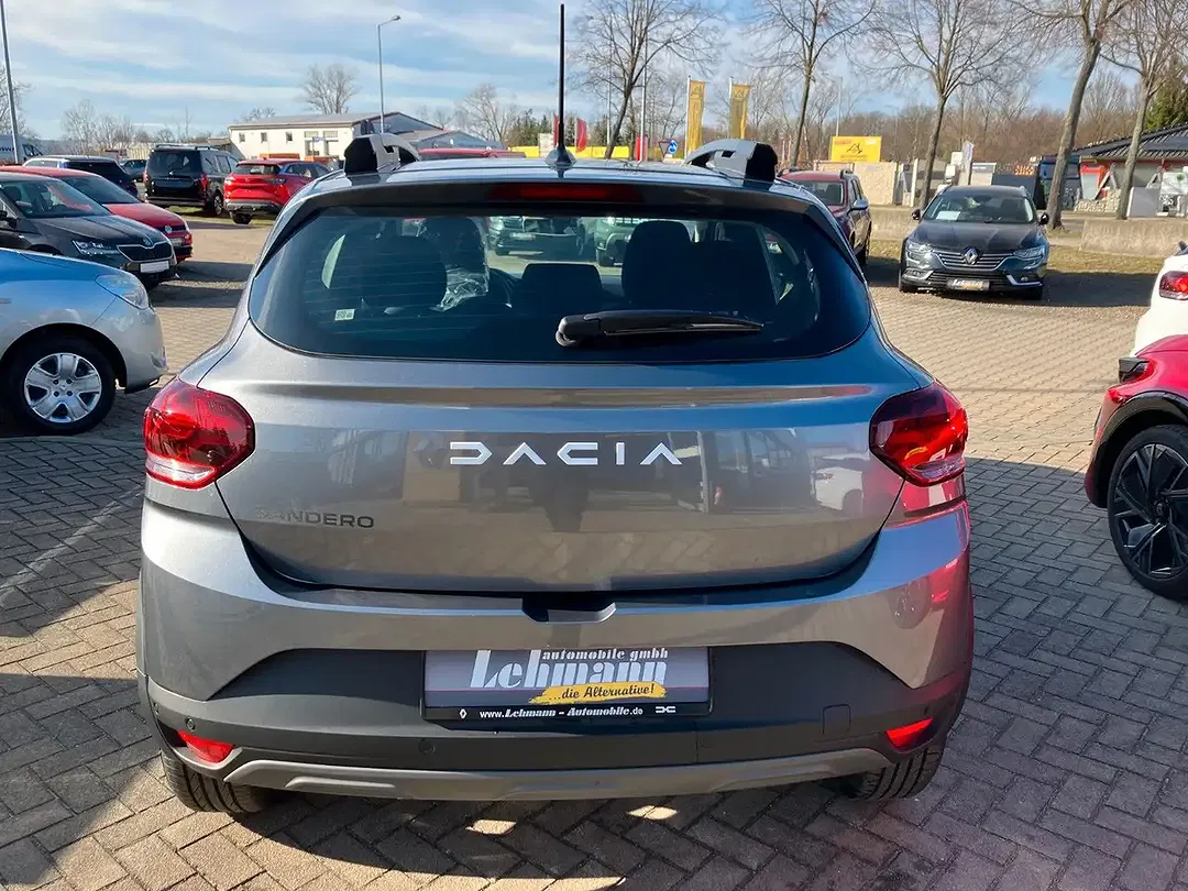 Dacia Sandero - Thumbnail 4