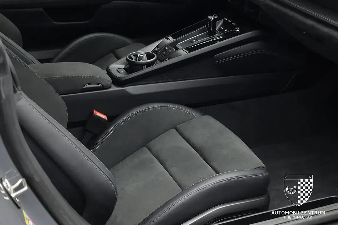 Porsche 911 - Thumbnail 14
