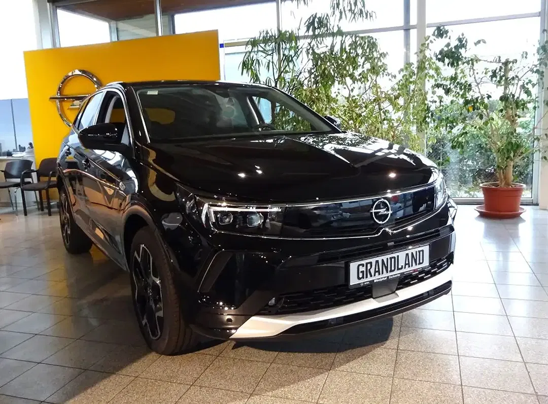 Opel Grandland - Thumbnail 1