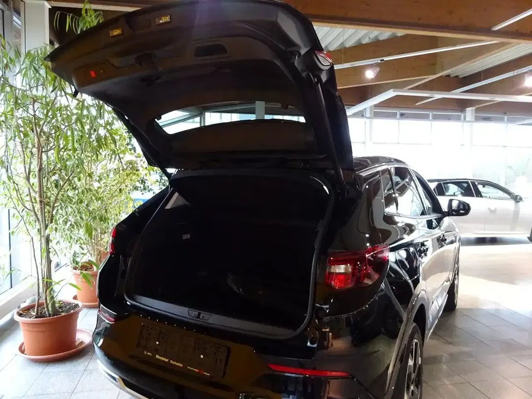 Opel Grandland - Thumbnail 9