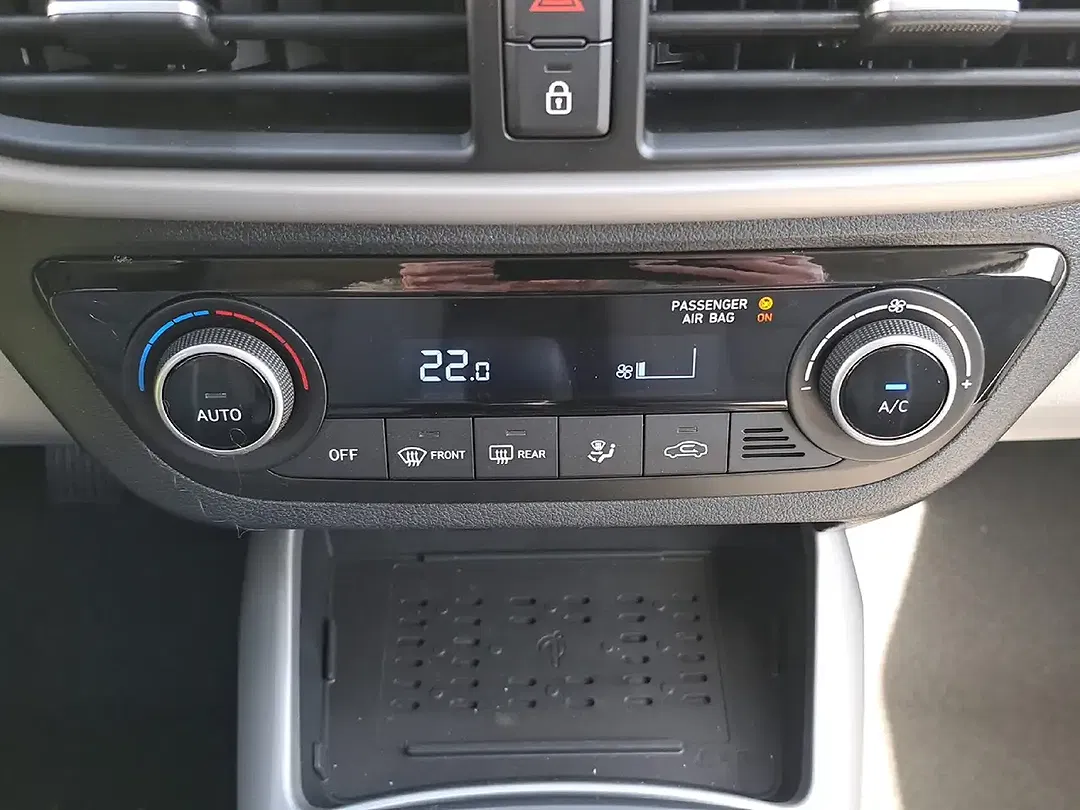 Hyundai i10 - Thumbnail 14
