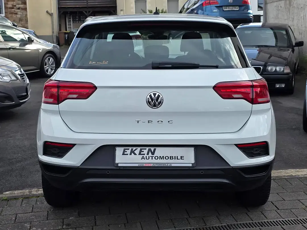 Volkswagen T-Roc - Thumbnail 6