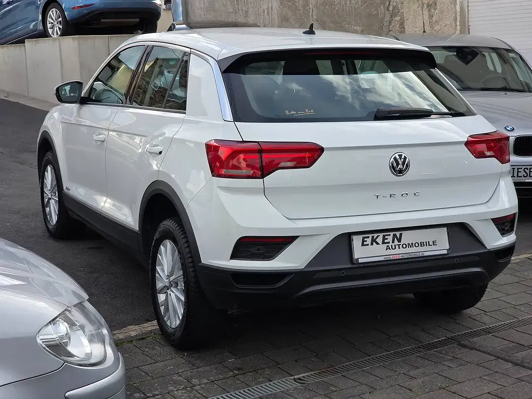 Volkswagen T-Roc - Thumbnail 7