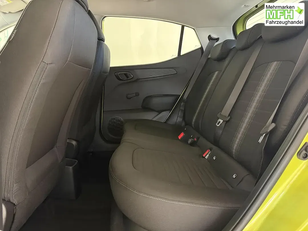 Hyundai i10 - Thumbnail 13