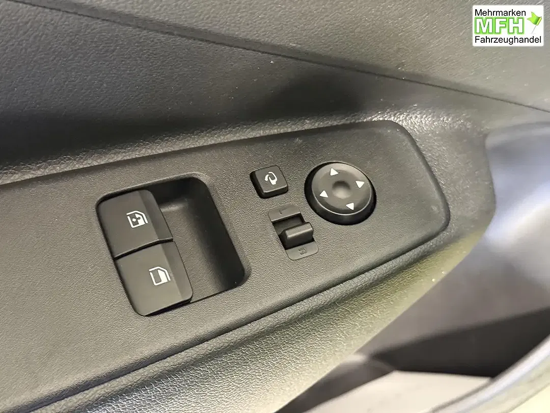 Hyundai i10 - Thumbnail 15