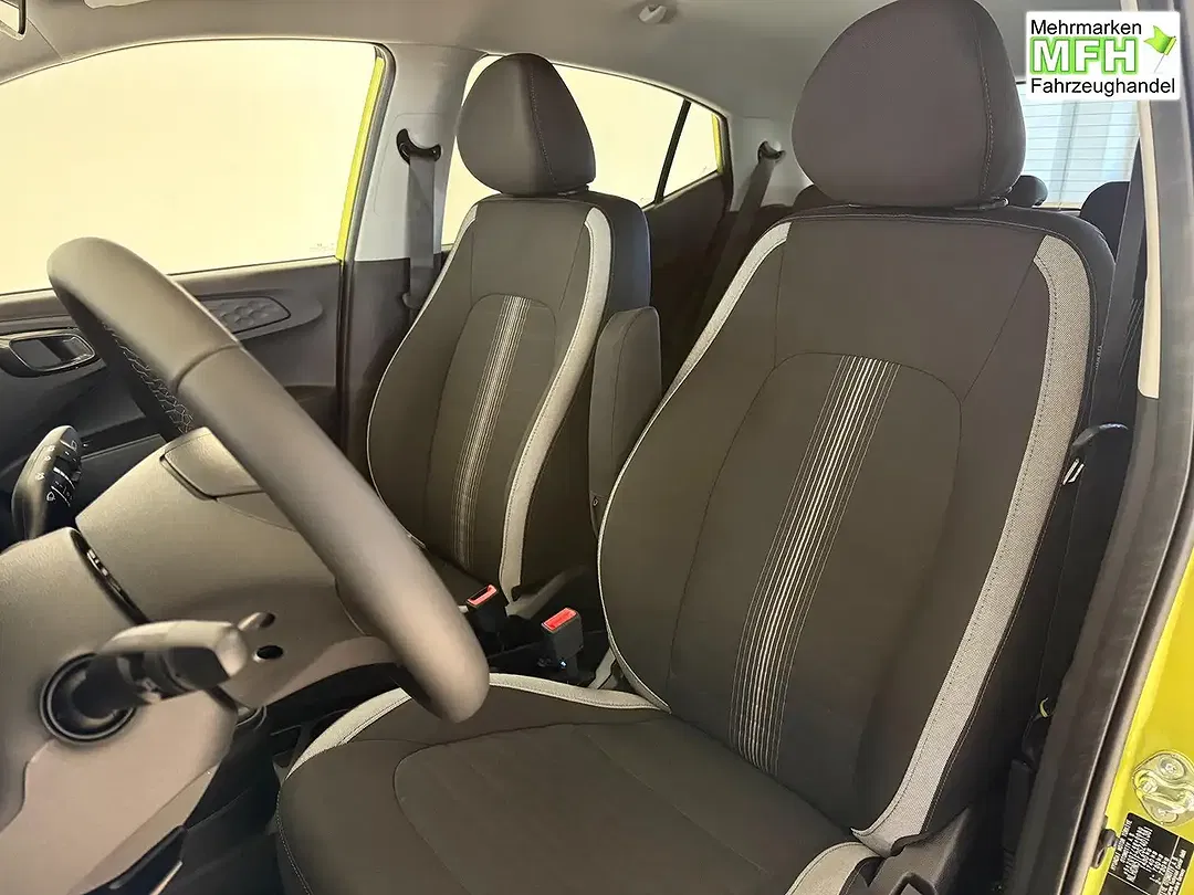 Hyundai i10 - Thumbnail 9