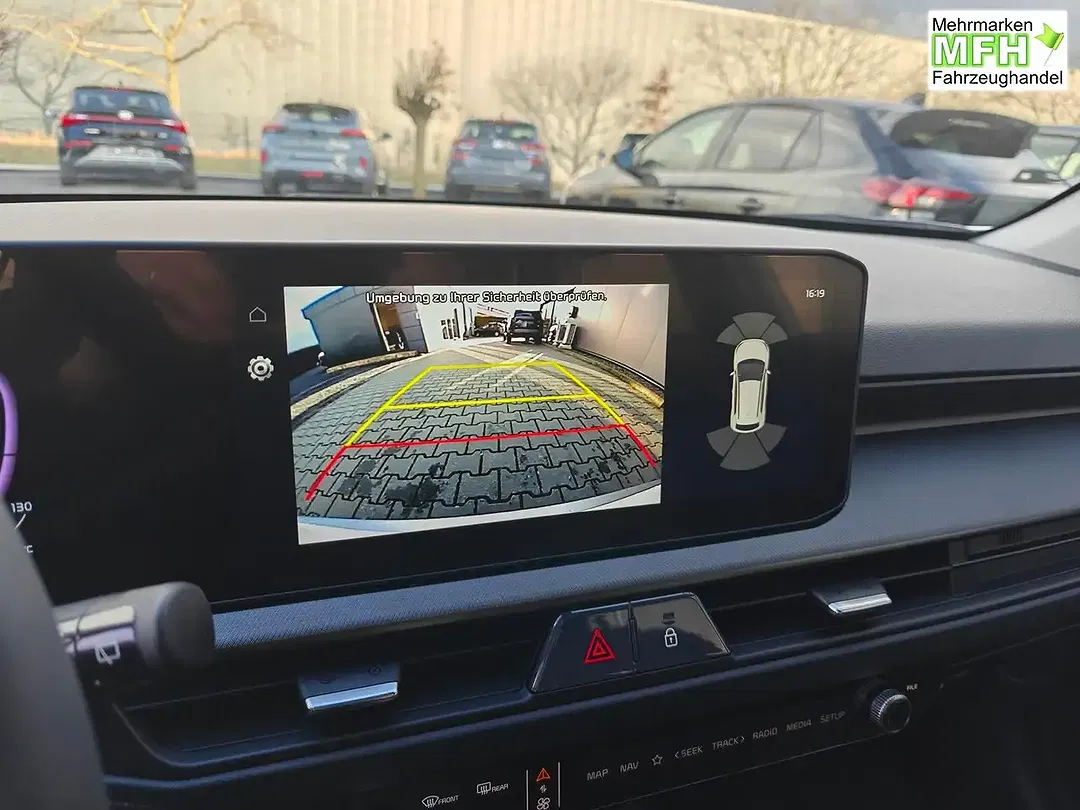 Kia Stonic - Thumbnail 11